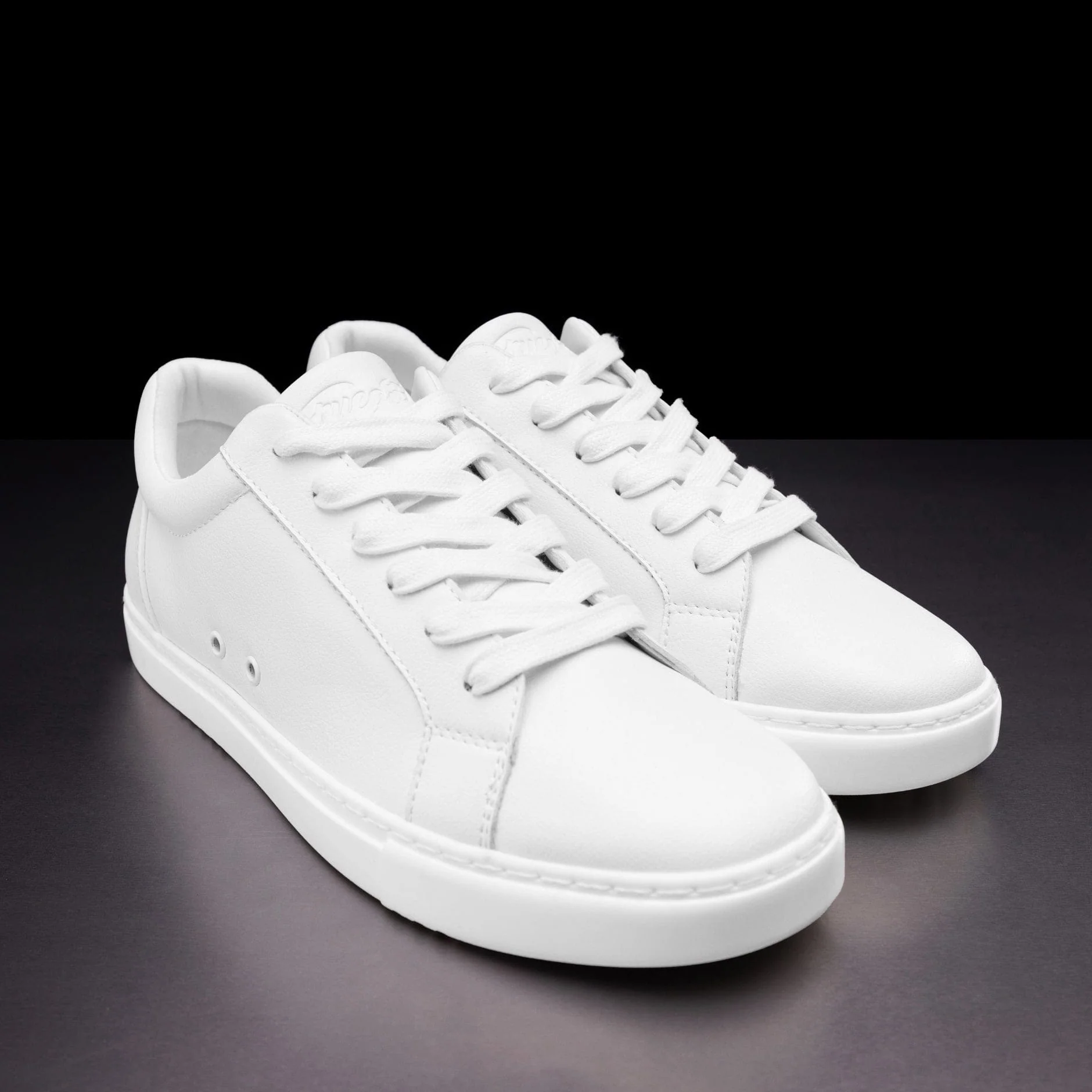 White Low-top - Image 5