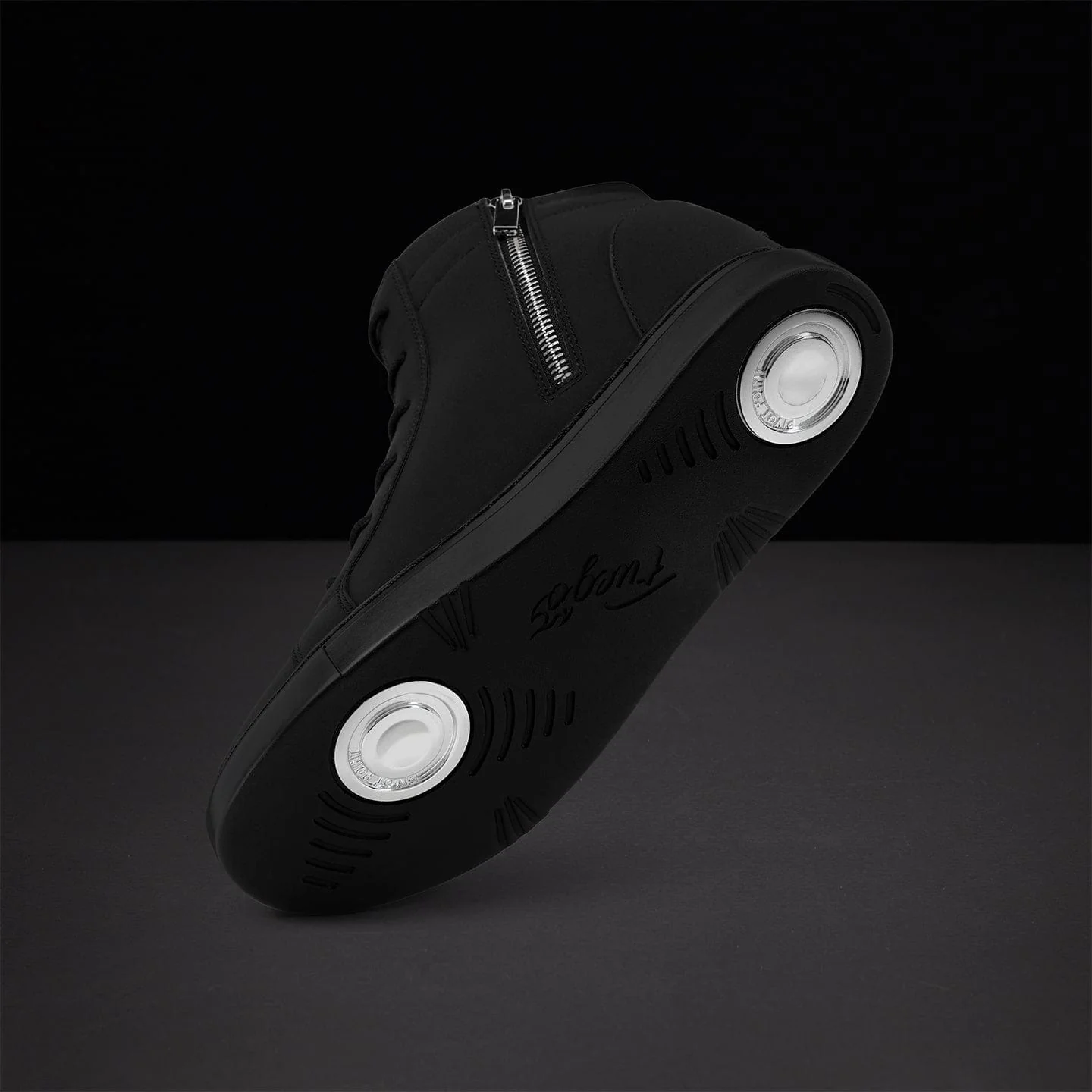 All-black Wedge - Image 6